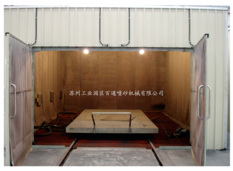 蜂窩地板噴砂房內(nèi)景圖.jpg